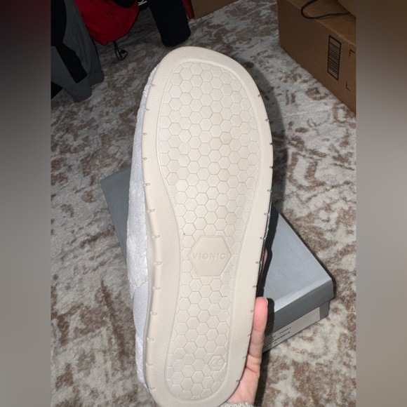 Vionic Gray Fuzzy Slippers - Picture 5 of 10